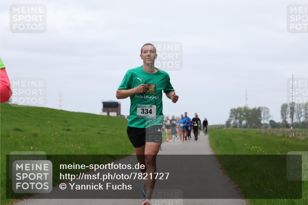 04.05.2025 - 8. Wedeler Halbmarathon Yannick Fuchs http://msf.ph/oto/7821727 04.05.2025 11:28:46 Laufen 334 meine-sportfotos.de
