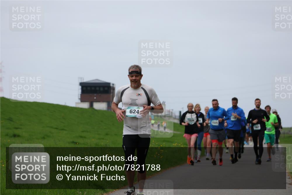 04.05.2025 - 8. Wedeler Halbmarathon Yannick Fuchs http://msf.ph/oto/7821788 04.05.2025 11:28:51 Laufen 624, 1026, 1025, 1167 meine-sportfotos.de