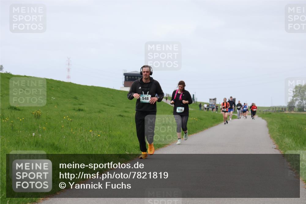 04.05.2025 - 8. Wedeler Halbmarathon Yannick Fuchs http://msf.ph/oto/7821819 04.05.2025 11:51:37 Laufen 548, 554 meine-sportfotos.de