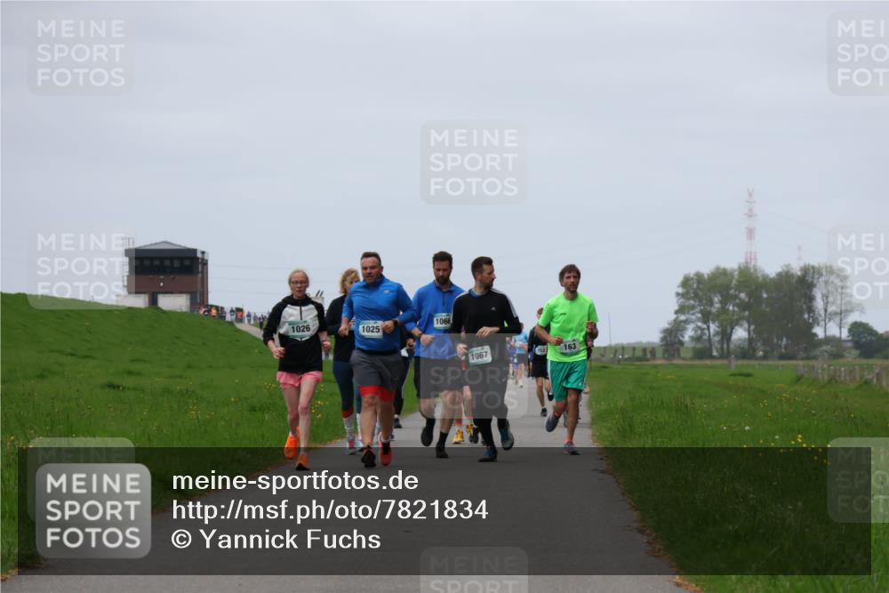 04.05.2025 - 8. Wedeler Halbmarathon Yannick Fuchs http://msf.ph/oto/7821834 04.05.2025 11:28:57 Laufen 1066, 1026, 1025, 1067, 152, 163, 14 meine-sportfotos.de
