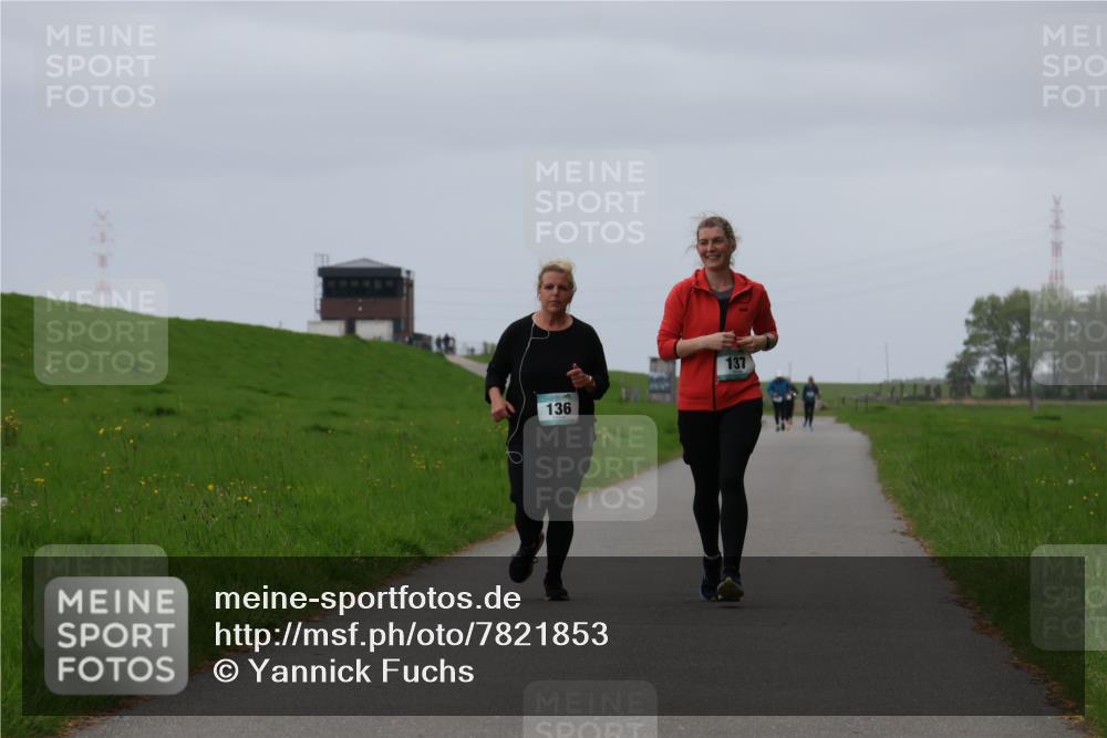 04.05.2025 - 8. Wedeler Halbmarathon Yannick Fuchs http://msf.ph/oto/7821853 04.05.2025 12:10:08 Laufen 136, 137 meine-sportfotos.de