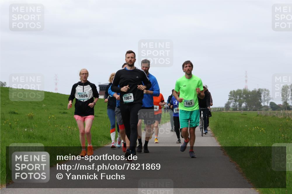 04.05.2025 - 8. Wedeler Halbmarathon Yannick Fuchs http://msf.ph/oto/7821869 04.05.2025 11:29:03 Laufen 1026, 1067, 146, 29, 163 meine-sportfotos.de