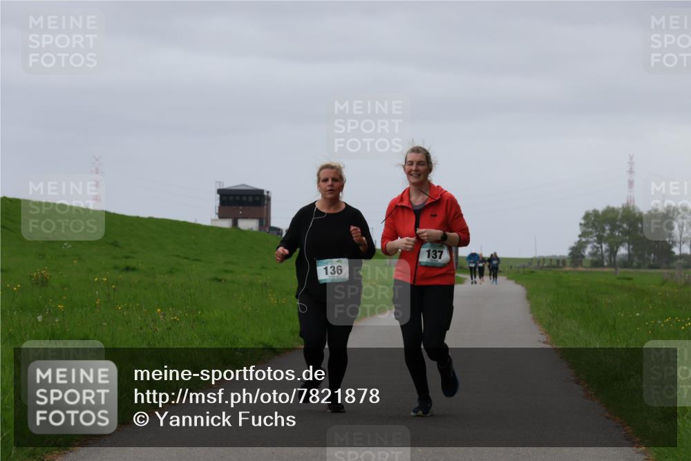 04.05.2025 - 8. Wedeler Halbmarathon Yannick Fuchs http://msf.ph/oto/7821878 04.05.2025 12:10:10 Laufen 136, 137 meine-sportfotos.de
