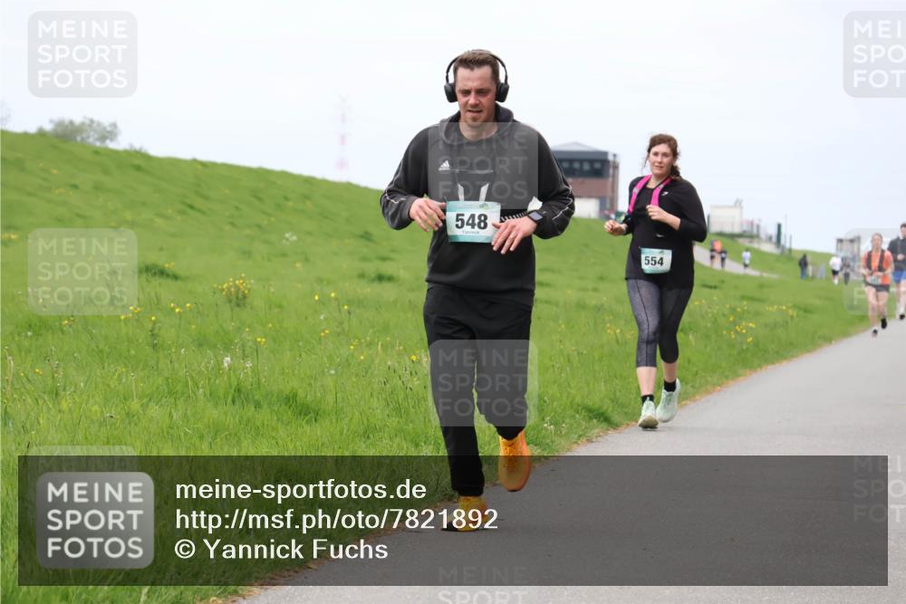 04.05.2025 - 8. Wedeler Halbmarathon Yannick Fuchs http://msf.ph/oto/7821892 04.05.2025 11:51:40 Laufen 548, 554 meine-sportfotos.de