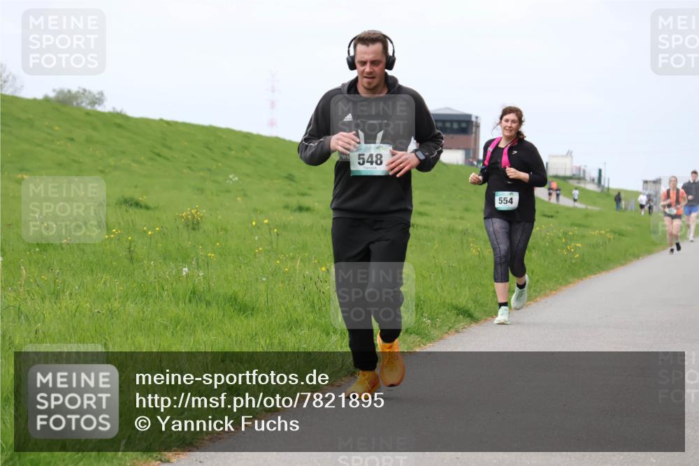04.05.2025 - 8. Wedeler Halbmarathon Yannick Fuchs http://msf.ph/oto/7821895 04.05.2025 11:51:40 Laufen 548, 554 meine-sportfotos.de