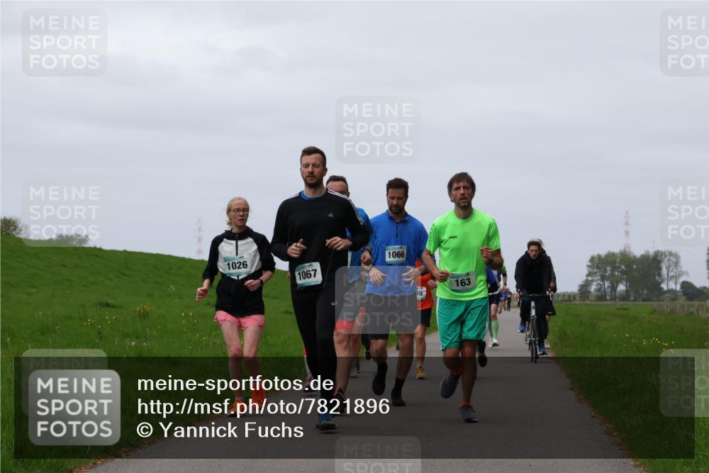 04.05.2025 - 8. Wedeler Halbmarathon Yannick Fuchs http://msf.ph/oto/7821896 04.05.2025 11:29:04 Laufen 1026, 1067, 1066, 46, 163 meine-sportfotos.de