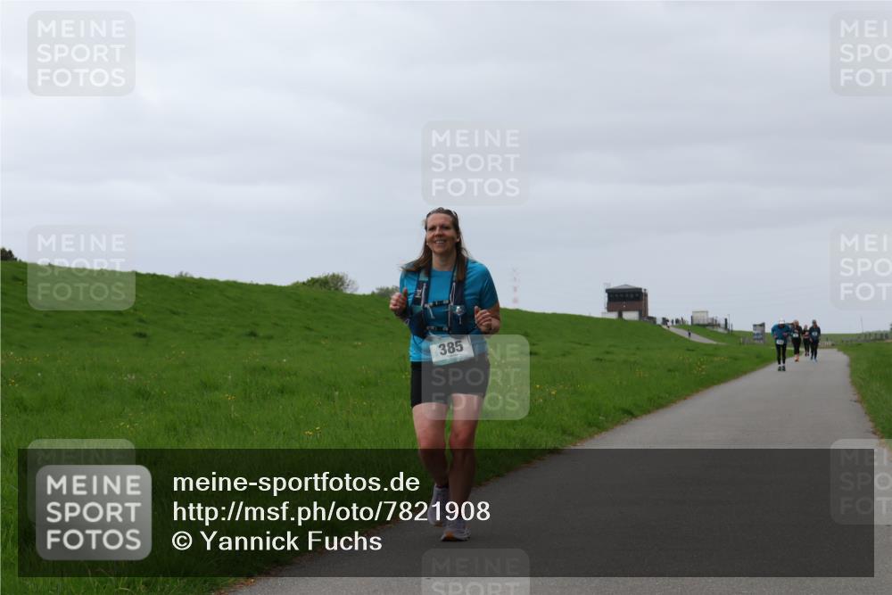 04.05.2025 - 8. Wedeler Halbmarathon Yannick Fuchs http://msf.ph/oto/7821908 04.05.2025 12:10:37 Laufen 385 meine-sportfotos.de