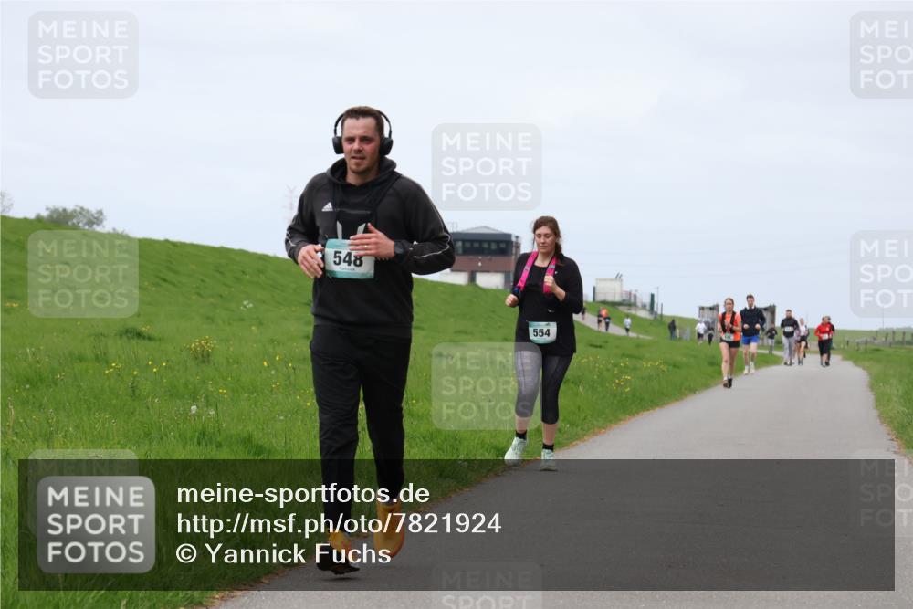 04.05.2025 - 8. Wedeler Halbmarathon Yannick Fuchs http://msf.ph/oto/7821924 04.05.2025 11:51:41 Laufen 548, 554 meine-sportfotos.de