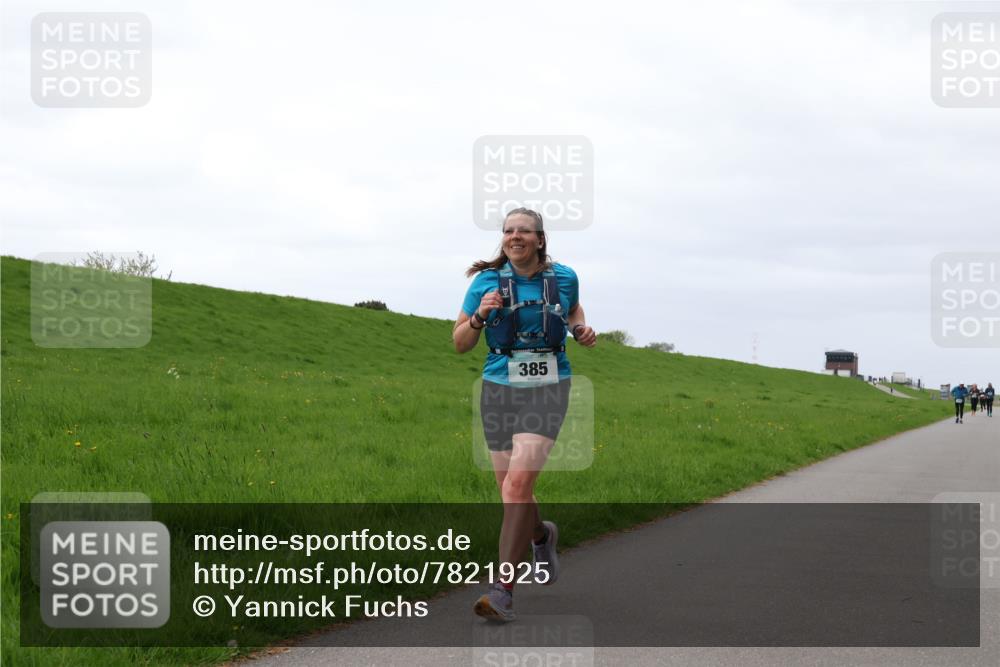 04.05.2025 - 8. Wedeler Halbmarathon Yannick Fuchs http://msf.ph/oto/7821925 04.05.2025 12:10:38 Laufen 385 meine-sportfotos.de