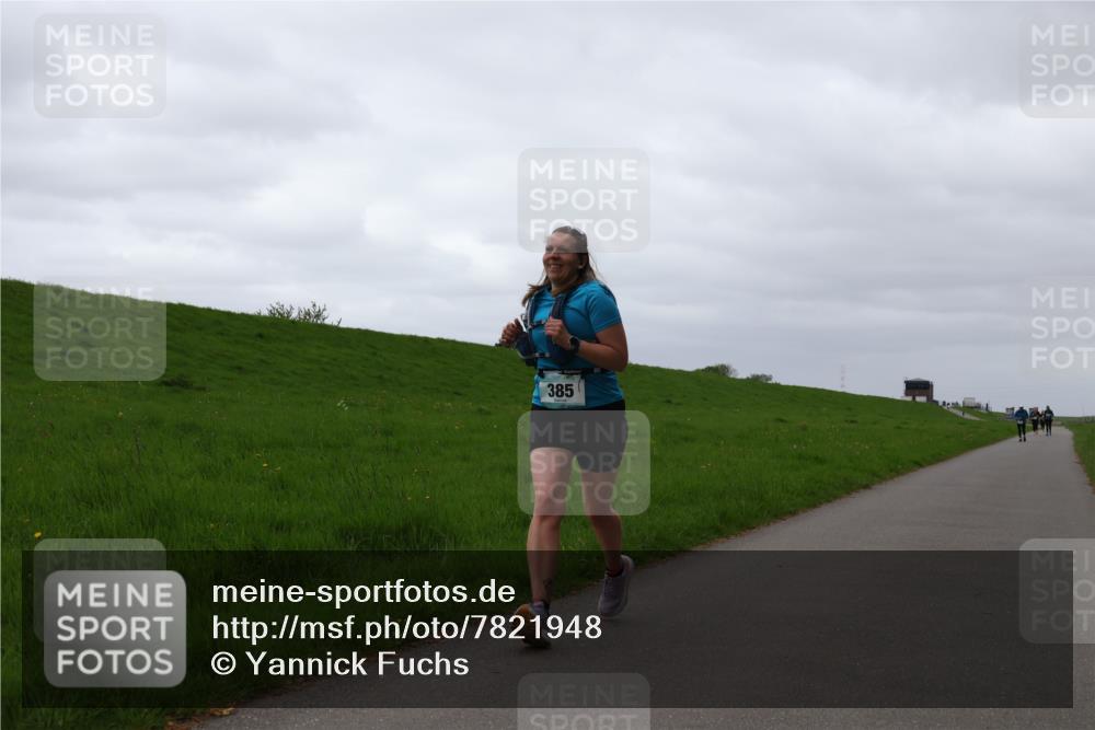 04.05.2025 - 8. Wedeler Halbmarathon Yannick Fuchs http://msf.ph/oto/7821948 04.05.2025 12:10:39 Laufen 385 meine-sportfotos.de