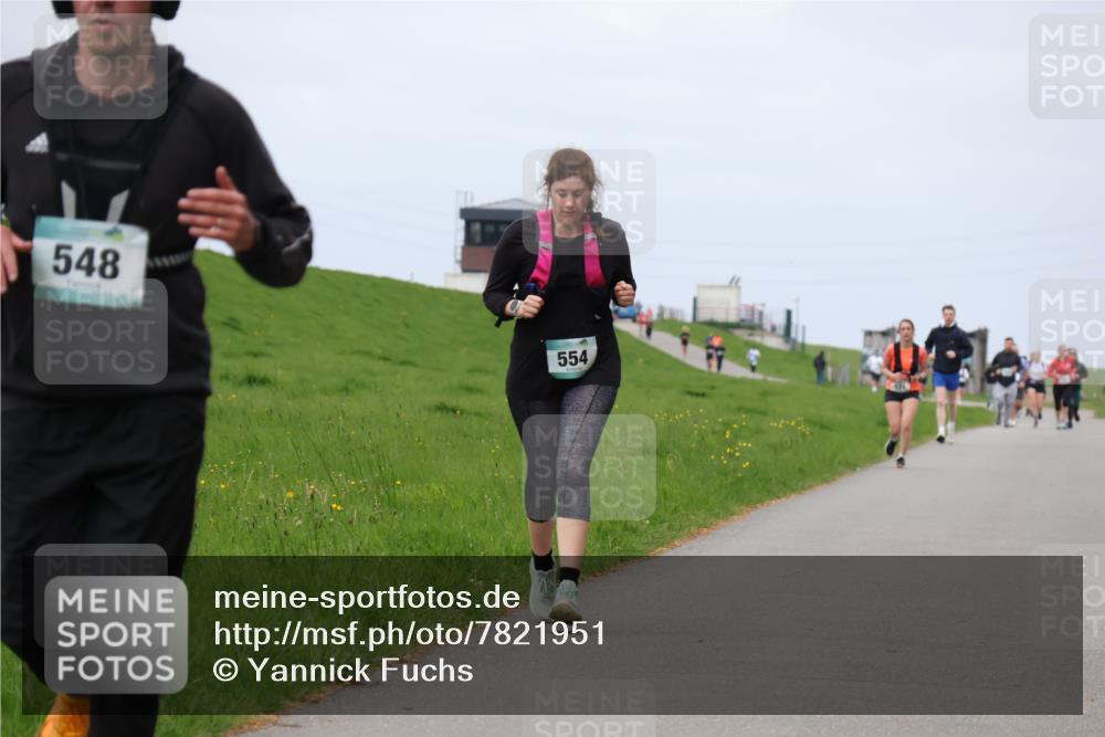 04.05.2025 - 8. Wedeler Halbmarathon Yannick Fuchs http://msf.ph/oto/7821951 04.05.2025 11:51:42 Laufen 548, 554 meine-sportfotos.de