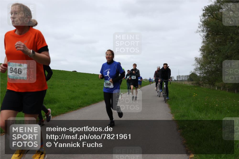 04.05.2025 - 8. Wedeler Halbmarathon Yannick Fuchs http://msf.ph/oto/7821961 04.05.2025 11:29:12 Laufen 946, 298, 152 meine-sportfotos.de