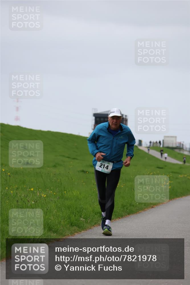 04.05.2025 - 8. Wedeler Halbmarathon Yannick Fuchs http://msf.ph/oto/7821978 04.05.2025 12:10:56 Laufen 214, 4 meine-sportfotos.de