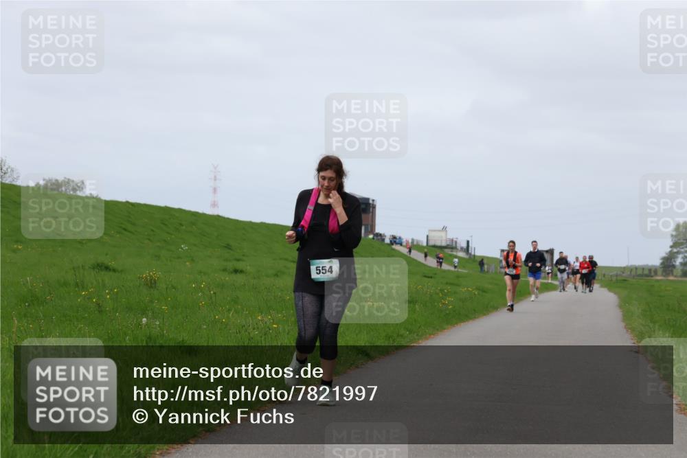 04.05.2025 - 8. Wedeler Halbmarathon Yannick Fuchs http://msf.ph/oto/7821997 04.05.2025 11:51:44 Laufen 554 meine-sportfotos.de