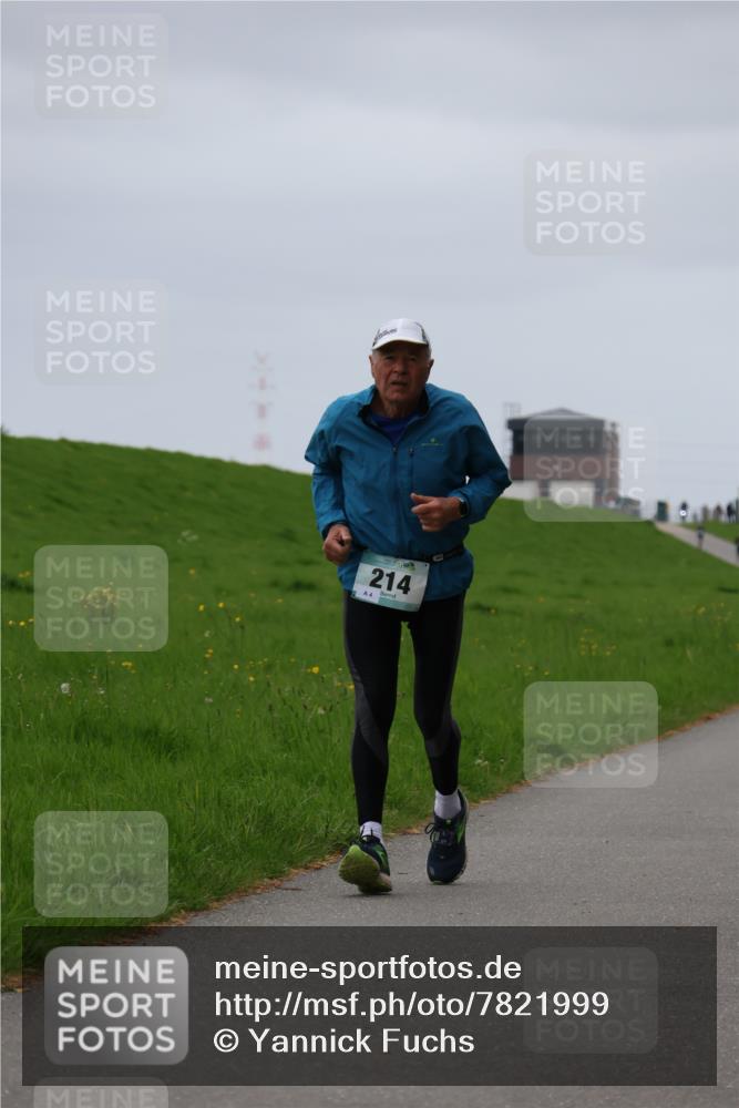 04.05.2025 - 8. Wedeler Halbmarathon Yannick Fuchs http://msf.ph/oto/7821999 04.05.2025 12:10:58 Laufen 214, 4 meine-sportfotos.de