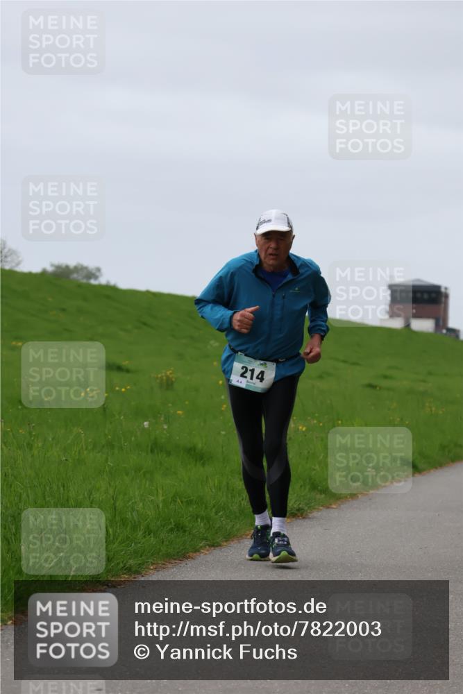 04.05.2025 - 8. Wedeler Halbmarathon Yannick Fuchs http://msf.ph/oto/7822003 04.05.2025 12:10:59 Laufen 214 meine-sportfotos.de
