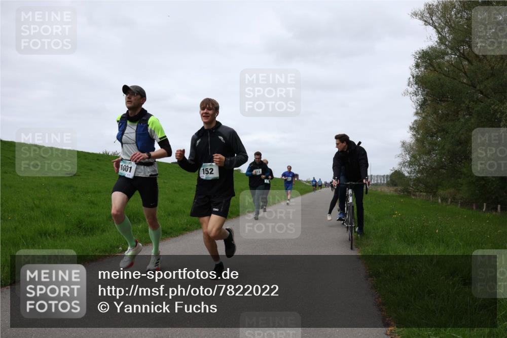 04.05.2025 - 8. Wedeler Halbmarathon Yannick Fuchs http://msf.ph/oto/7822022 04.05.2025 11:29:14 Laufen 1001, 152 meine-sportfotos.de