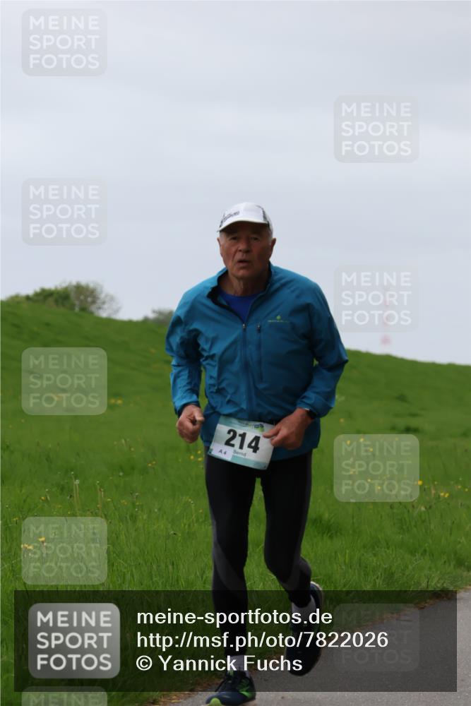 04.05.2025 - 8. Wedeler Halbmarathon Yannick Fuchs http://msf.ph/oto/7822026 04.05.2025 12:11:00 Laufen 214, 4 meine-sportfotos.de