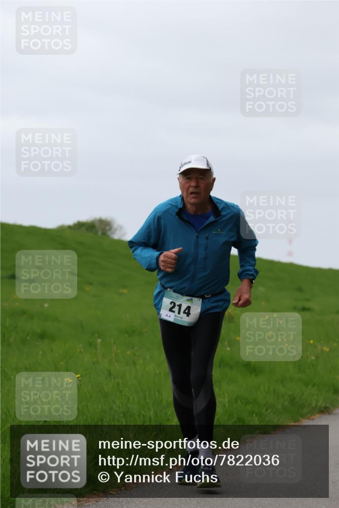 04.05.2025 - 8. Wedeler Halbmarathon Yannick Fuchs http://msf.ph/oto/7822036 04.05.2025 12:11:01 Laufen 214, 4 meine-sportfotos.de