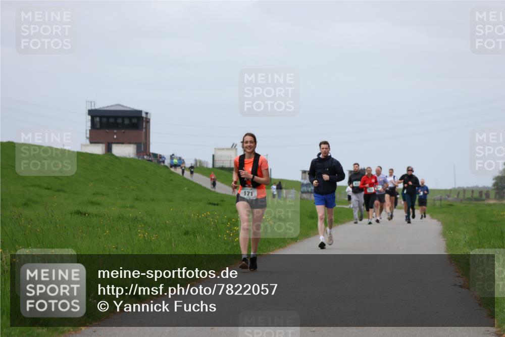 04.05.2025 - 8. Wedeler Halbmarathon Yannick Fuchs http://msf.ph/oto/7822057 04.05.2025 11:51:52 Laufen 171 meine-sportfotos.de