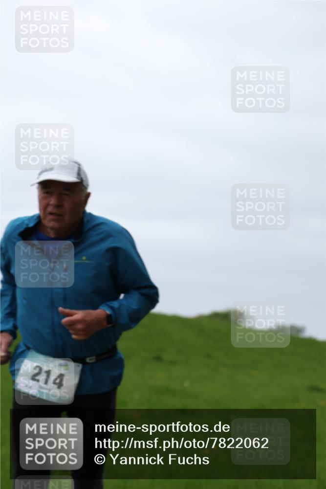 04.05.2025 - 8. Wedeler Halbmarathon Yannick Fuchs http://msf.ph/oto/7822062 04.05.2025 12:11:03 Laufen 214 meine-sportfotos.de