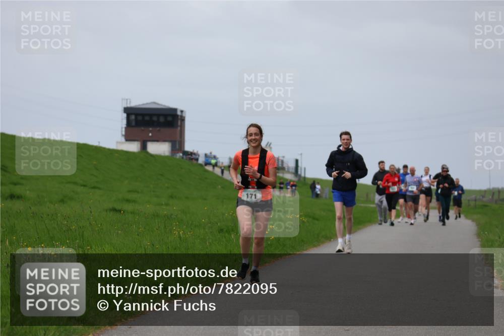04.05.2025 - 8. Wedeler Halbmarathon Yannick Fuchs http://msf.ph/oto/7822095 04.05.2025 11:51:54 Laufen 171 meine-sportfotos.de