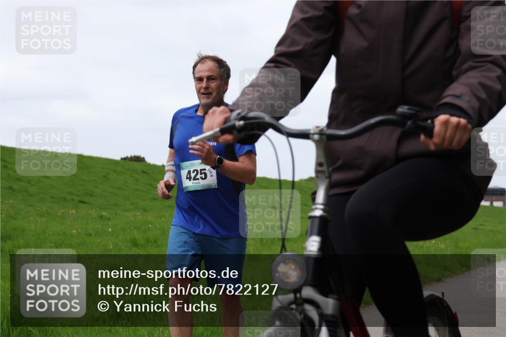 04.05.2025 - 8. Wedeler Halbmarathon Yannick Fuchs http://msf.ph/oto/7822127 04.05.2025 11:29:19 Laufen 425 meine-sportfotos.de