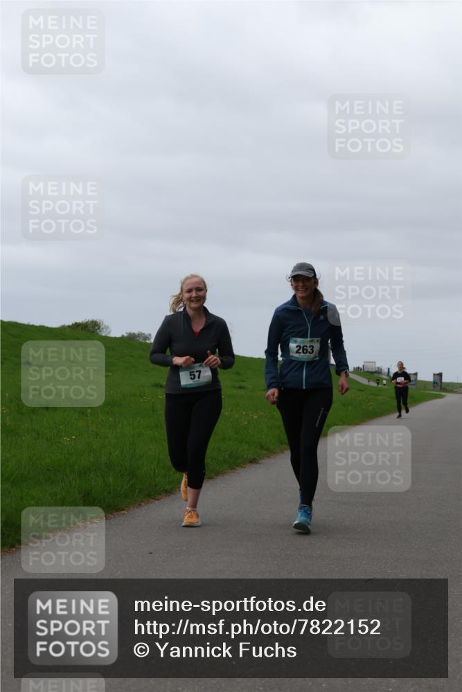 04.05.2025 - 8. Wedeler Halbmarathon Yannick Fuchs http://msf.ph/oto/7822152 04.05.2025 12:11:11 Laufen 57, 263 meine-sportfotos.de