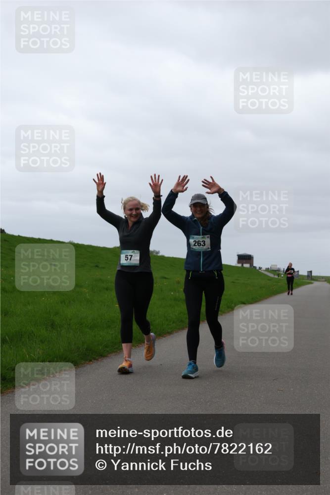 04.05.2025 - 8. Wedeler Halbmarathon Yannick Fuchs http://msf.ph/oto/7822162 04.05.2025 12:11:12 Laufen 57, 263 meine-sportfotos.de