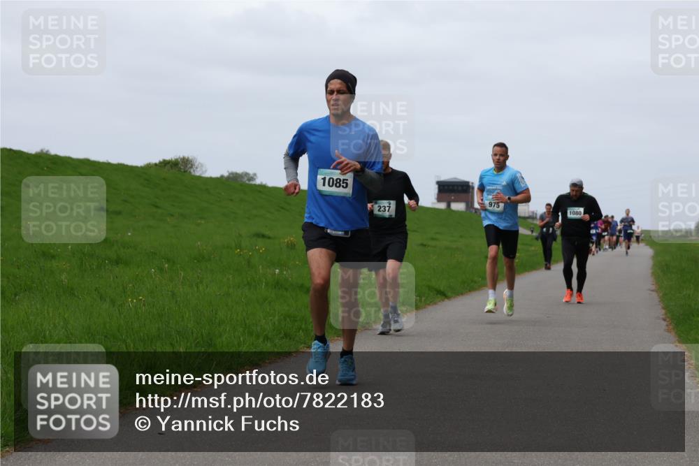 04.05.2025 - 8. Wedeler Halbmarathon Yannick Fuchs http://msf.ph/oto/7822183 04.05.2025 11:29:25 Laufen 1085, 237, 975, 1080 meine-sportfotos.de