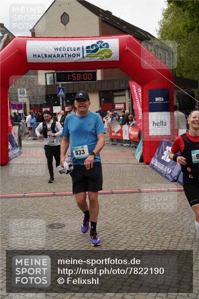 04.05.2025 - 8. Wedeler Halbmarathon Felixshl http://msf.ph/oto/7822190 04.05.2025 11:57:58 Ziel 138, 432, 833, 985 meine-sportfotos.de