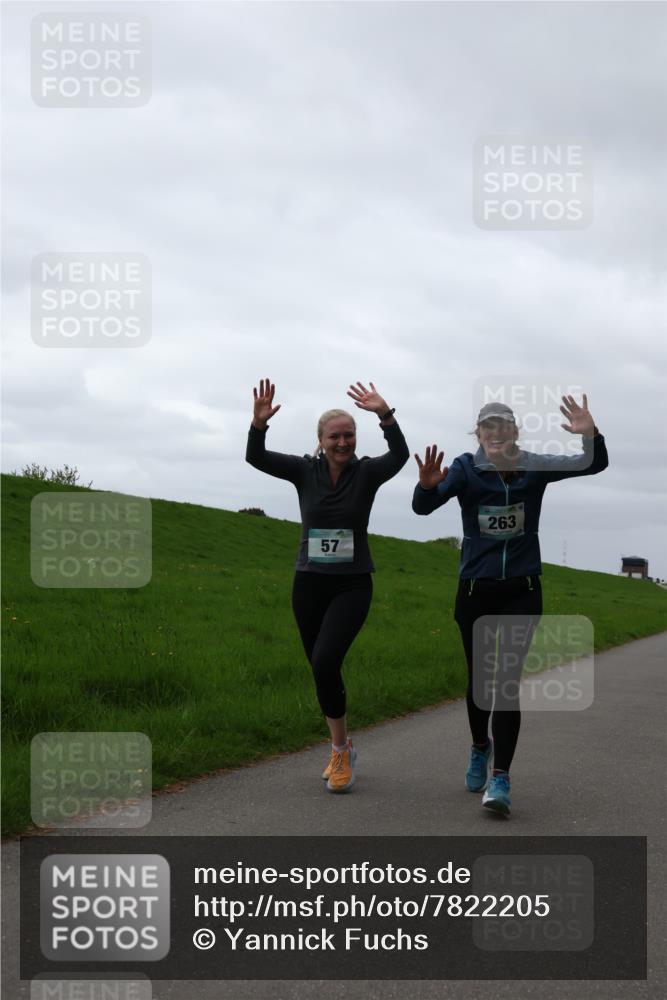 04.05.2025 - 8. Wedeler Halbmarathon Yannick Fuchs http://msf.ph/oto/7822205 04.05.2025 12:11:13 Laufen 57, 263 meine-sportfotos.de
