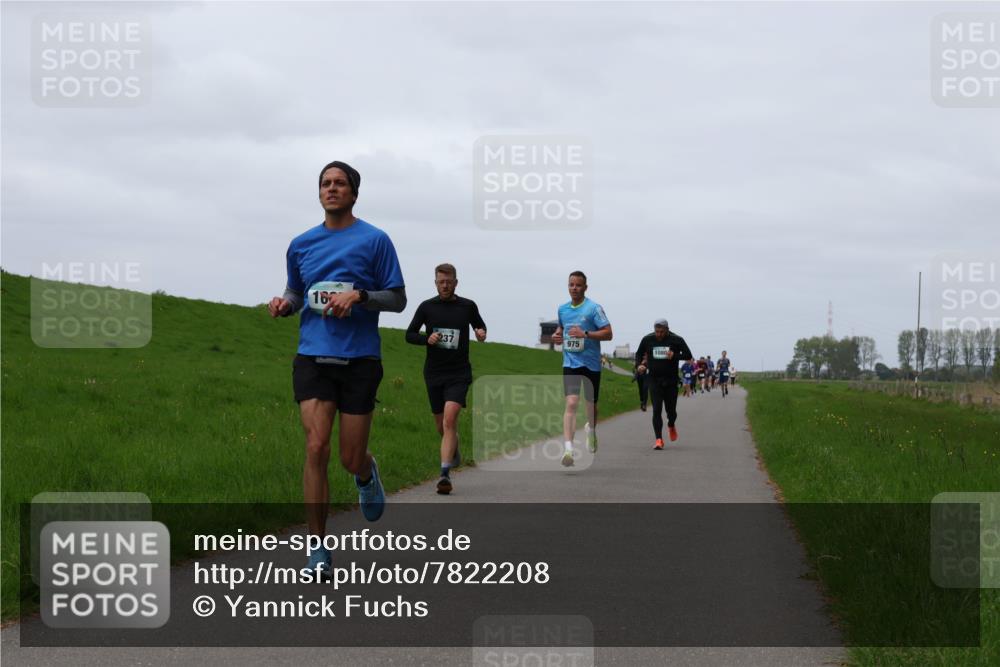 04.05.2025 - 8. Wedeler Halbmarathon Yannick Fuchs http://msf.ph/oto/7822208 04.05.2025 11:29:25 Laufen 16, 237, 975 meine-sportfotos.de