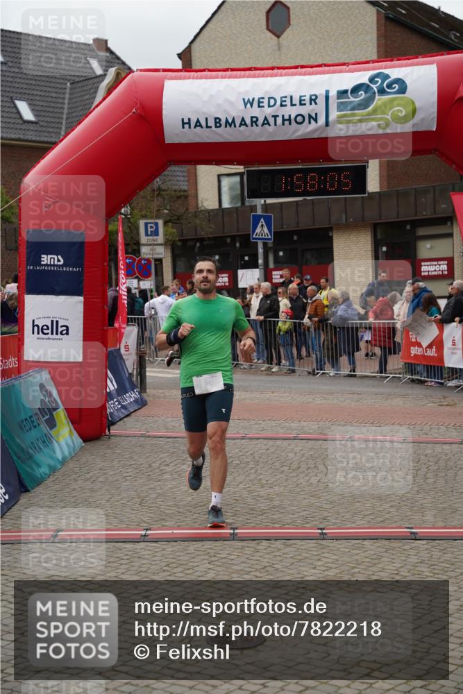 04.05.2025 - 8. Wedeler Halbmarathon Felixshl http://msf.ph/oto/7822218 04.05.2025 11:58:02 Ziel 138, 143 meine-sportfotos.de