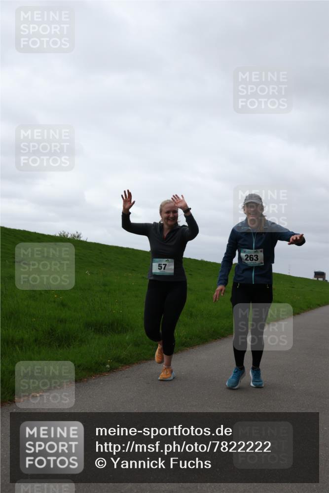 04.05.2025 - 8. Wedeler Halbmarathon Yannick Fuchs http://msf.ph/oto/7822222 04.05.2025 12:11:13 Laufen 57, 263 meine-sportfotos.de