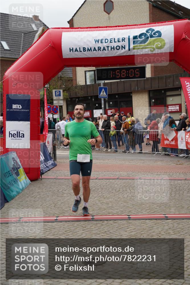 04.05.2025 - 8. Wedeler Halbmarathon Felixshl http://msf.ph/oto/7822231 04.05.2025 11:58:03 Ziel 138, 143, 252 meine-sportfotos.de