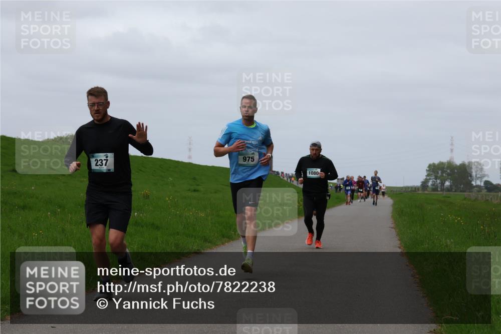 04.05.2025 - 8. Wedeler Halbmarathon Yannick Fuchs http://msf.ph/oto/7822238 04.05.2025 11:29:27 Laufen 2024, 237, 975, 1080 meine-sportfotos.de