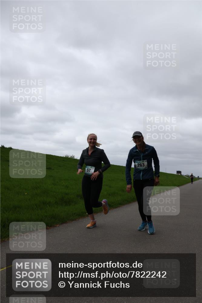 04.05.2025 - 8. Wedeler Halbmarathon Yannick Fuchs http://msf.ph/oto/7822242 04.05.2025 12:11:13 Laufen 57, 263 meine-sportfotos.de
