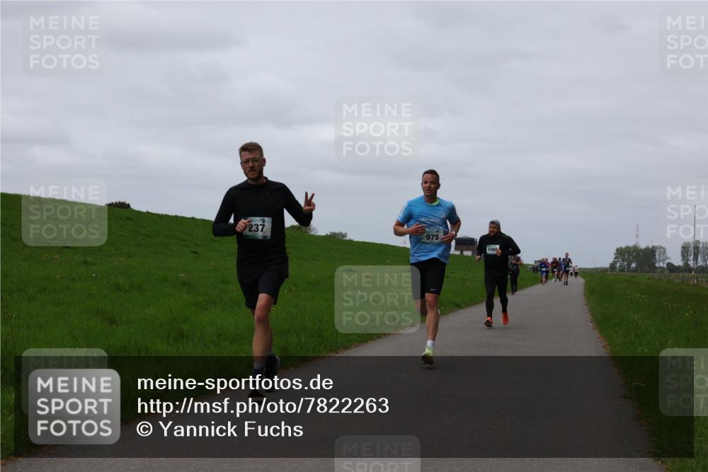 04.05.2025 - 8. Wedeler Halbmarathon Yannick Fuchs http://msf.ph/oto/7822263 04.05.2025 11:29:27 Laufen 237, 975, 1080 meine-sportfotos.de