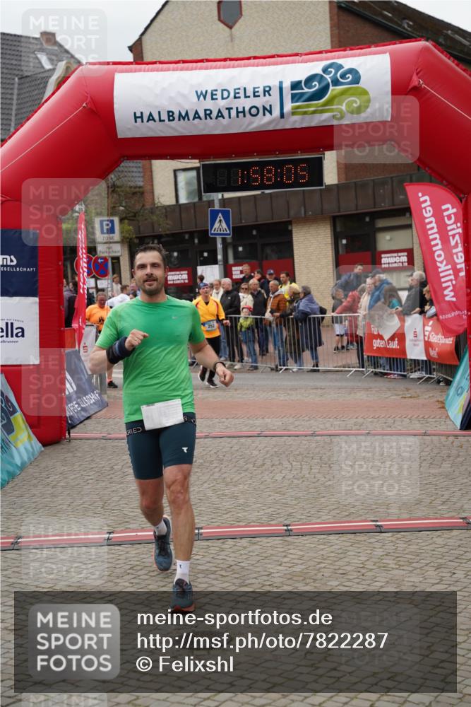 04.05.2025 - 8. Wedeler Halbmarathon Felixshl http://msf.ph/oto/7822287 04.05.2025 11:58:03 Ziel 138, 143, 252 meine-sportfotos.de