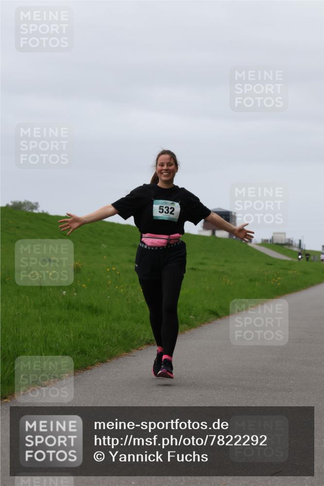 04.05.2025 - 8. Wedeler Halbmarathon Yannick Fuchs http://msf.ph/oto/7822292 04.05.2025 12:11:26 Laufen 532 meine-sportfotos.de