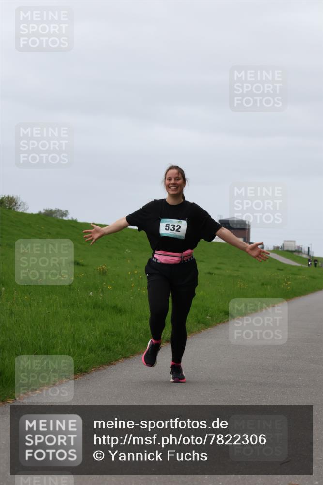 04.05.2025 - 8. Wedeler Halbmarathon Yannick Fuchs http://msf.ph/oto/7822306 04.05.2025 12:11:26 Laufen 532 meine-sportfotos.de