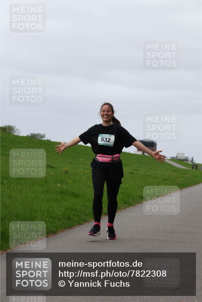 04.05.2025 - 8. Wedeler Halbmarathon Yannick Fuchs http://msf.ph/oto/7822308 04.05.2025 12:11:26 Laufen 532 meine-sportfotos.de