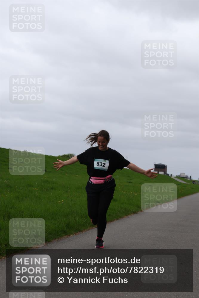 04.05.2025 - 8. Wedeler Halbmarathon Yannick Fuchs http://msf.ph/oto/7822319 04.05.2025 12:11:27 Laufen 532 meine-sportfotos.de