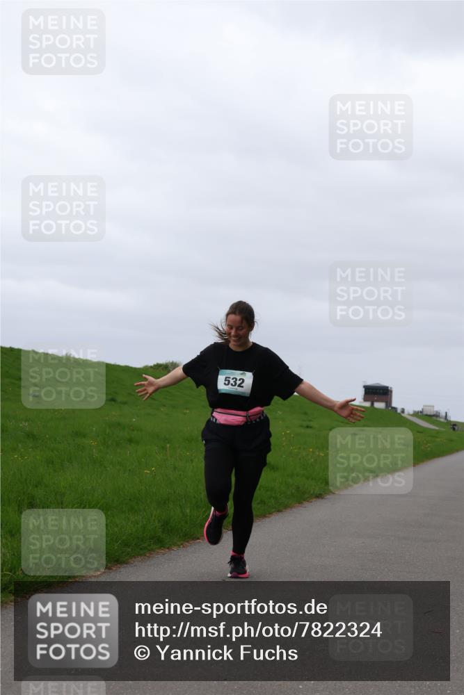 04.05.2025 - 8. Wedeler Halbmarathon Yannick Fuchs http://msf.ph/oto/7822324 04.05.2025 12:11:27 Laufen 532 meine-sportfotos.de