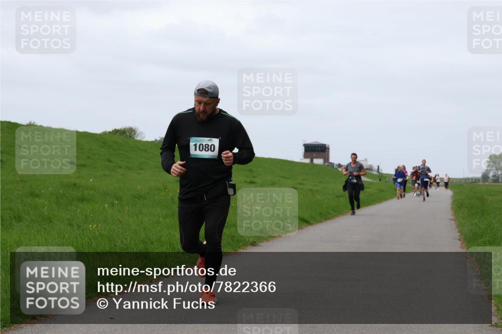 04.05.2025 - 8. Wedeler Halbmarathon Yannick Fuchs http://msf.ph/oto/7822366 04.05.2025 11:29:31 Laufen 1080 meine-sportfotos.de