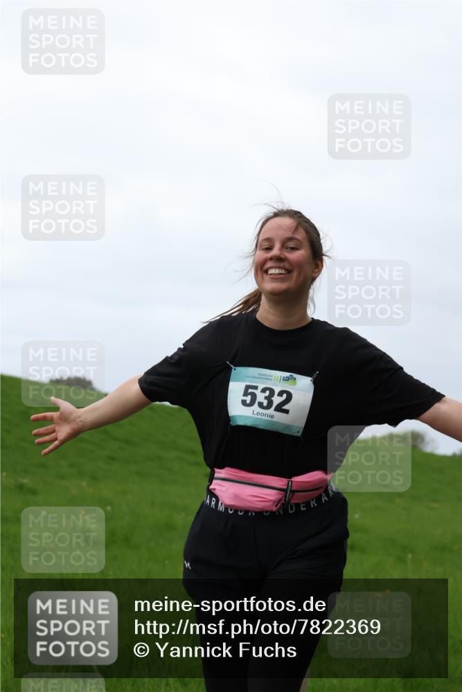 04.05.2025 - 8. Wedeler Halbmarathon Yannick Fuchs http://msf.ph/oto/7822369 04.05.2025 12:11:29 Laufen 532 meine-sportfotos.de