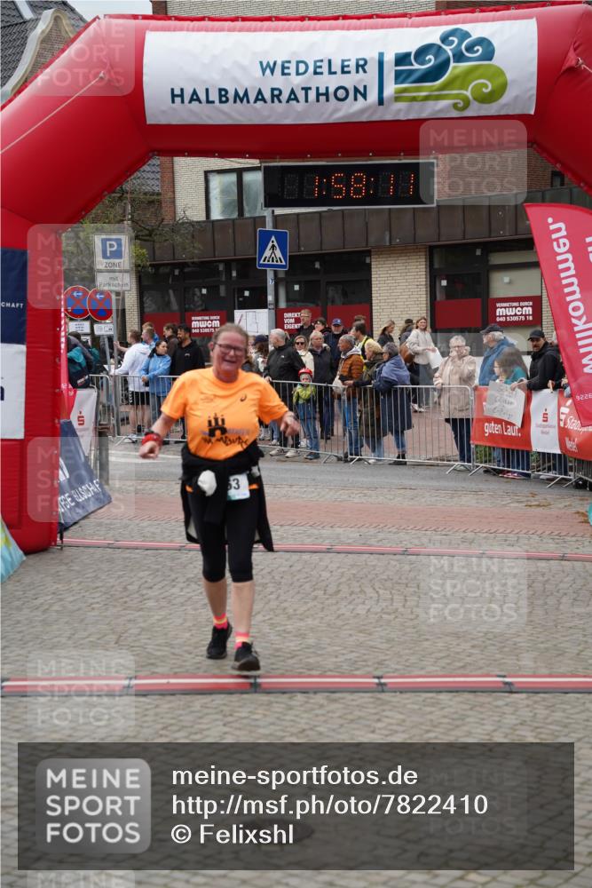 04.05.2025 - 8. Wedeler Halbmarathon Felixshl http://msf.ph/oto/7822410 04.05.2025 11:58:08 Ziel 143, 252, 763 meine-sportfotos.de