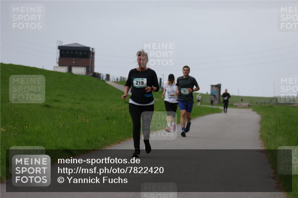 04.05.2025 - 8. Wedeler Halbmarathon Yannick Fuchs http://msf.ph/oto/7822420 04.05.2025 12:12:52 Laufen 219, 41 meine-sportfotos.de