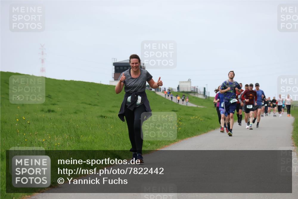 04.05.2025 - 8. Wedeler Halbmarathon Yannick Fuchs http://msf.ph/oto/7822442 04.05.2025 11:29:35 Laufen 305 meine-sportfotos.de